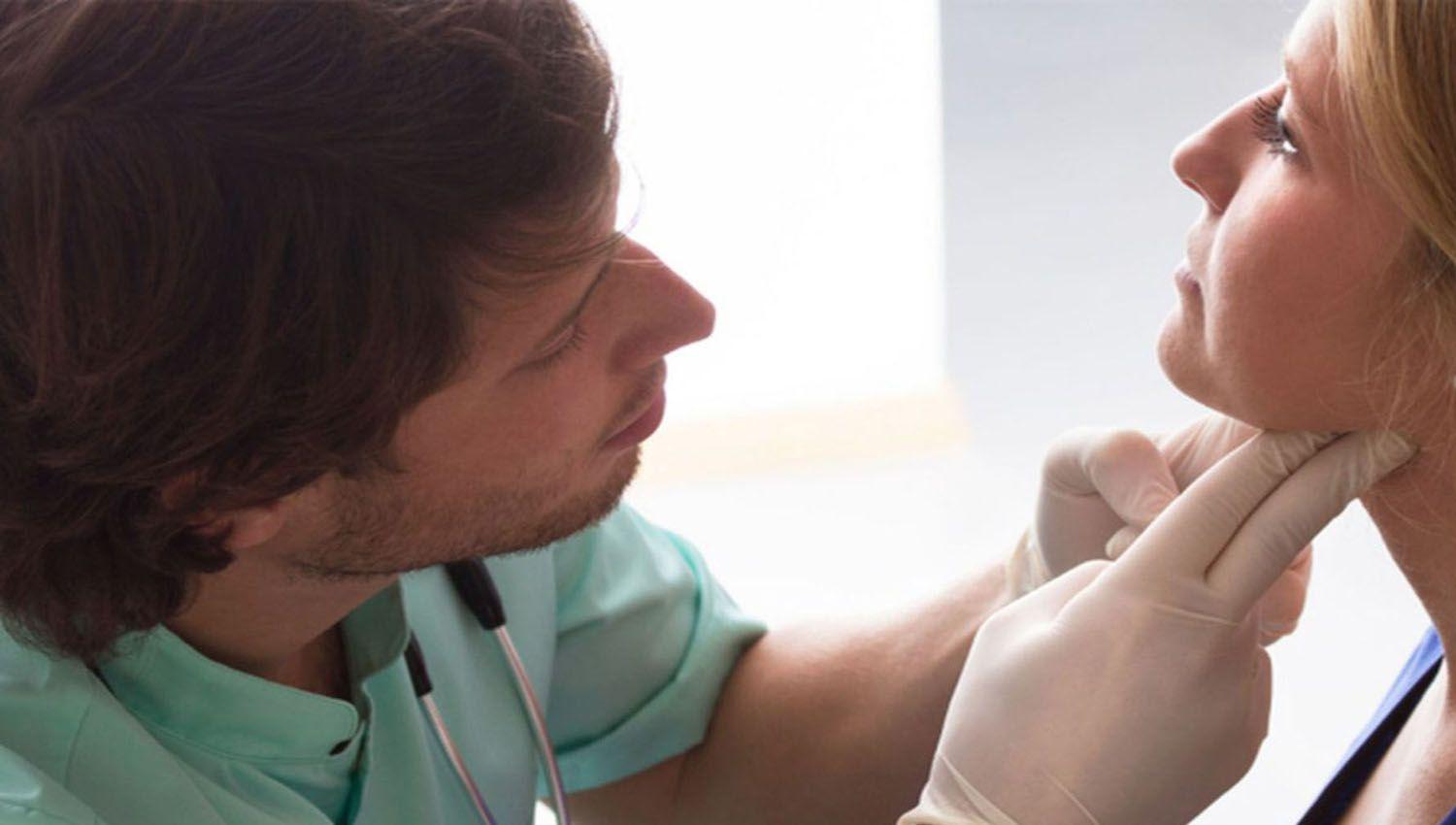 La mitad de pacientes con ACV tienen dificultades para tragar