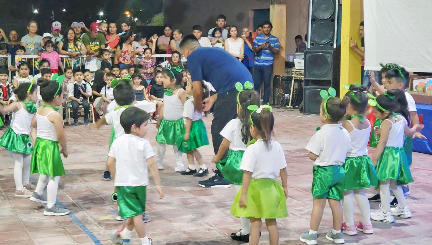 Jardines municipales realizaron su muestra artiacutestica y pedagoacutegica
