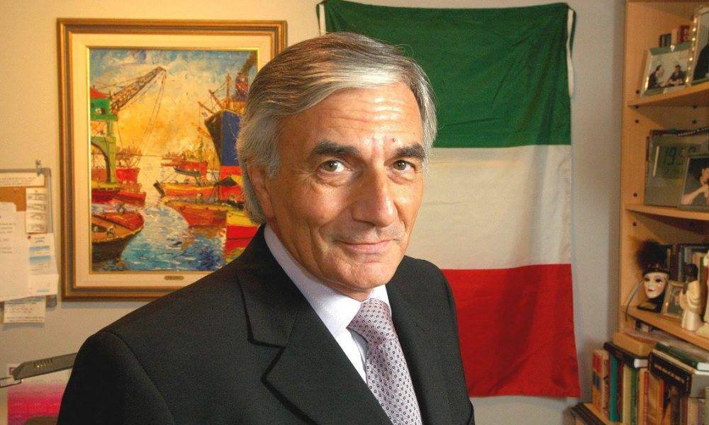 Claudio Zin Meacutedico poliacutetico y conductor- ldquo124 antildeos es mucho tiempo perseverando en la tarea de informar a la genterdquo