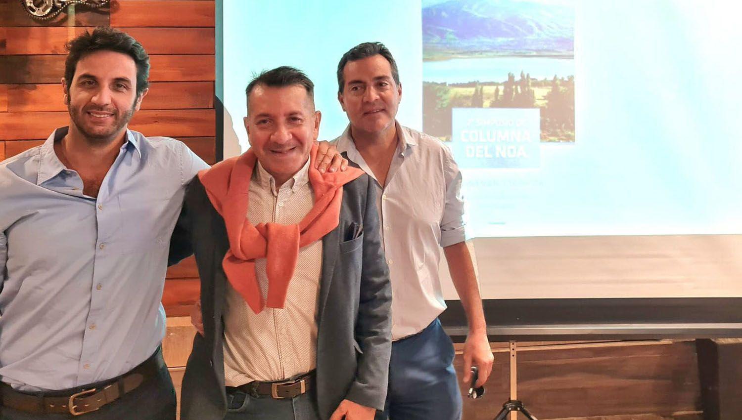 Meacutedicos locales asistieron a las jornadas de columna