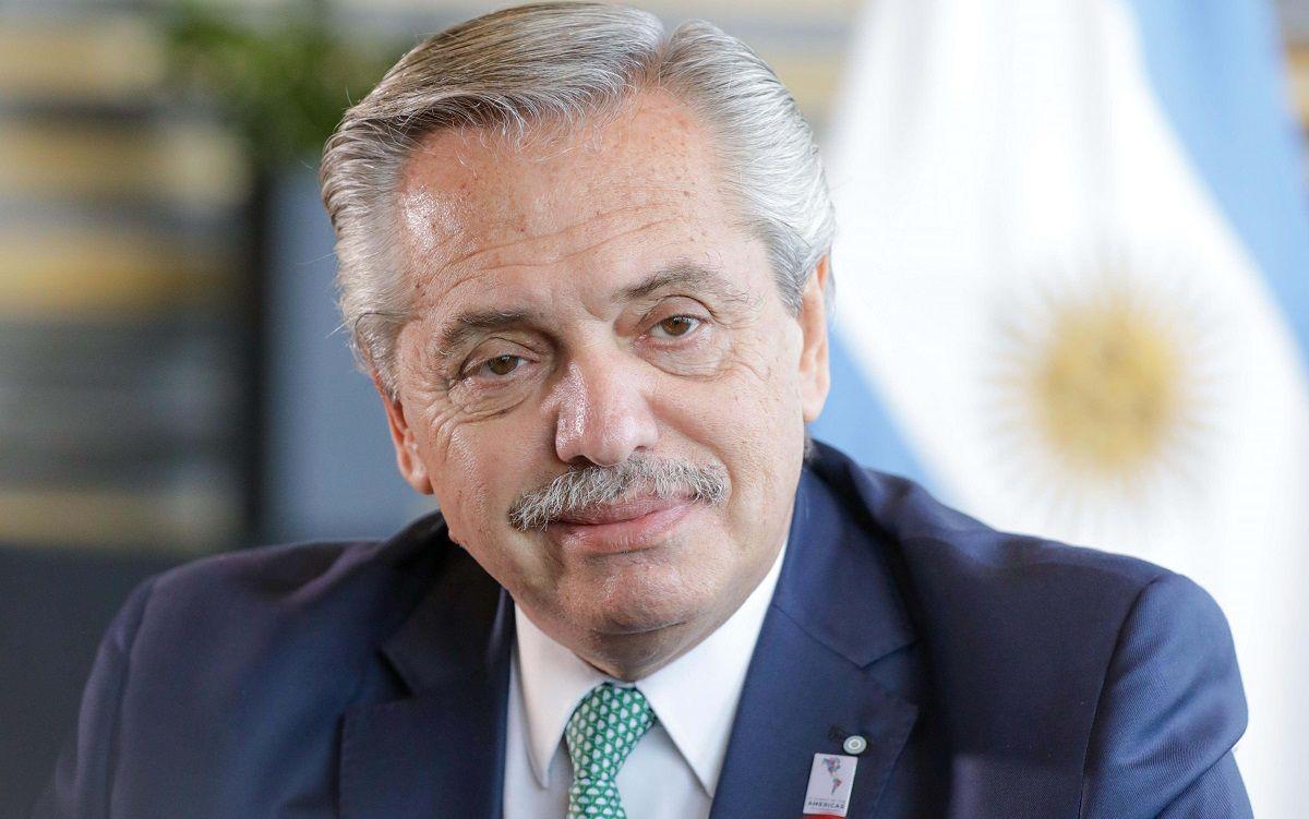 Alberto Fernaacutendez volvioacute a hablar del bono para los trabajadores- queacute dijo