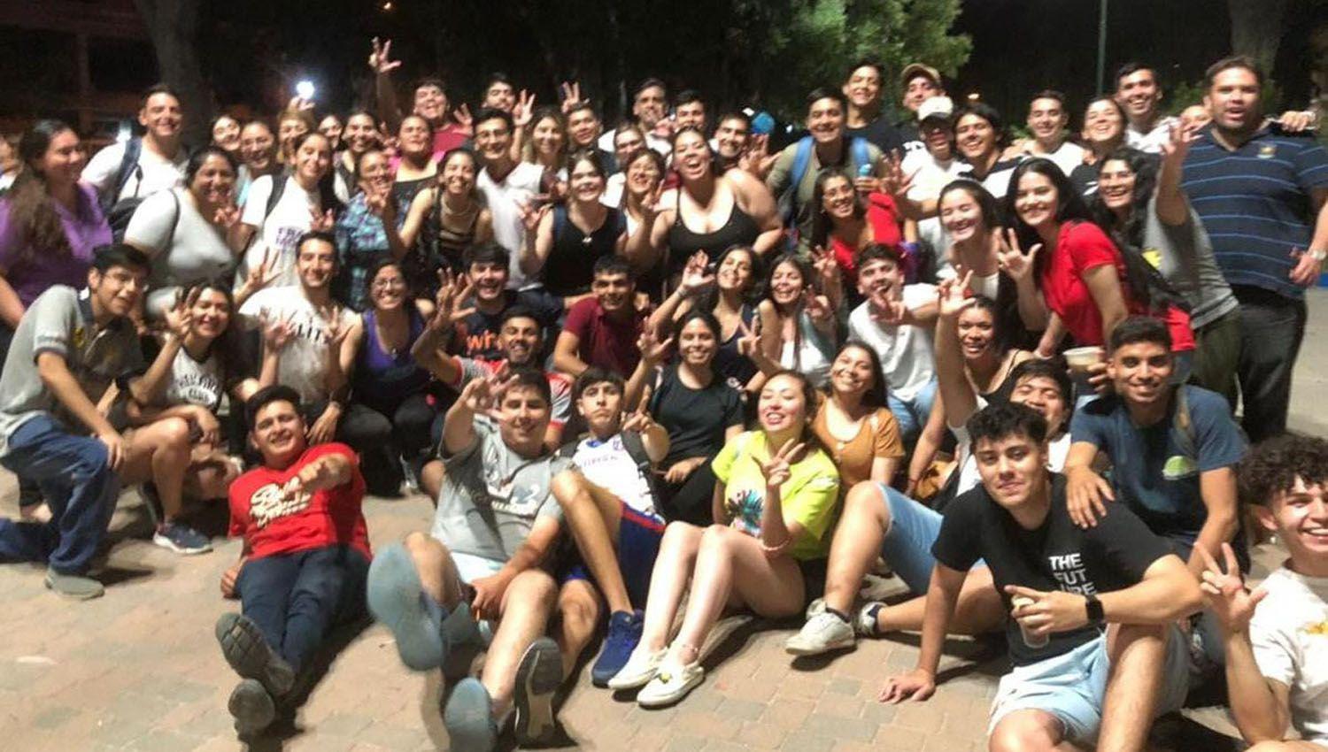 Franja Morada se consolida con triunfos en la Unse y Ucse