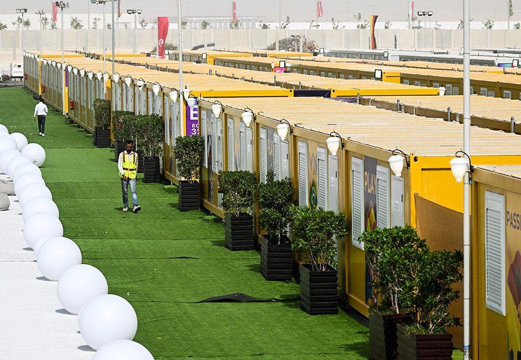 VIDEO EL LIBERAL en Qatar- asiacute son las villas en donde se hospedan los hinchas de todo el mundo