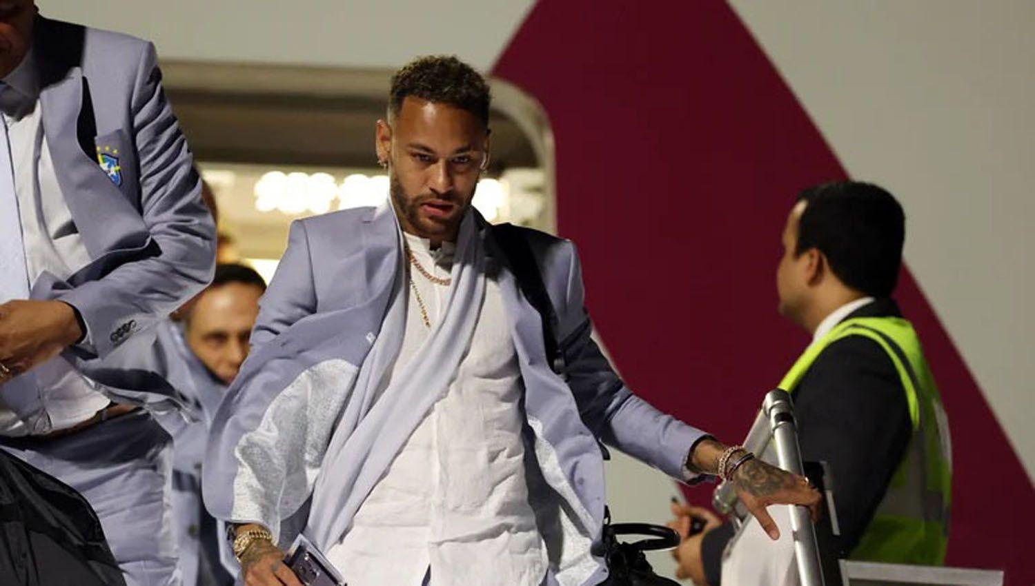 Brasil con Neymar como maacutexima figura llegoacute a Qatar