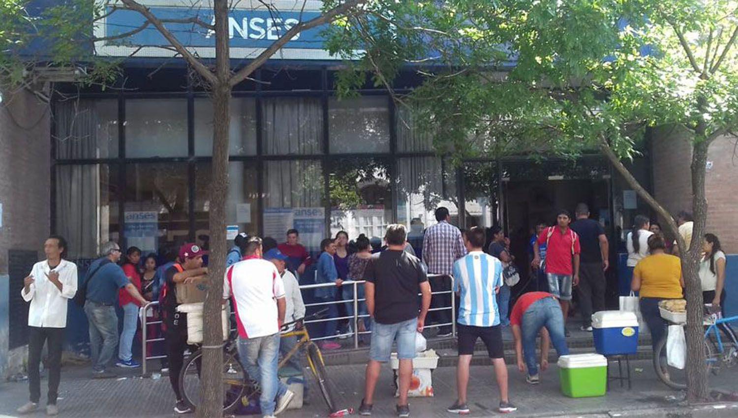 Las asignaciones familiares suben 1562-en-porciento- desde diciembre