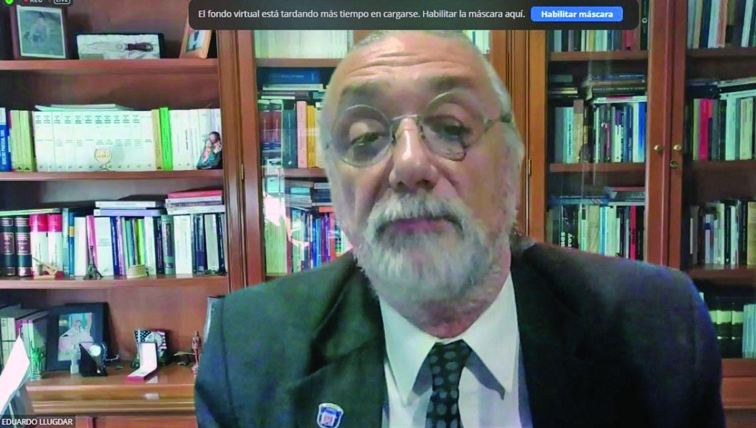 El Dr Llugdar formoacute parte del evento en la Universidad Austral