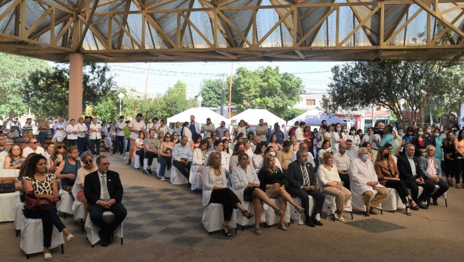 El Cepsi Eva Peroacuten celebroacute su 14 antildeos con un emotivo acto