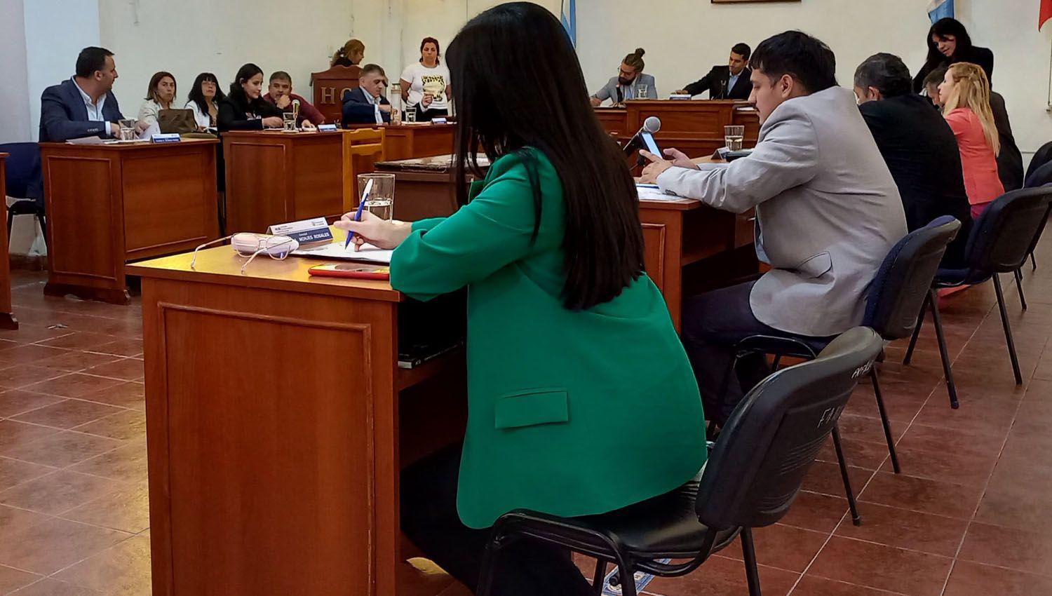 Debatiraacuten adhesioacuten a erradicar la violencia contra las mujeres