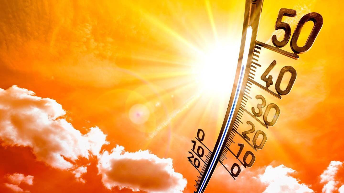 Se mantiene el calor intenso en Santiago y en diez provincias que estaacuten bajo alerta por altas temperaturas