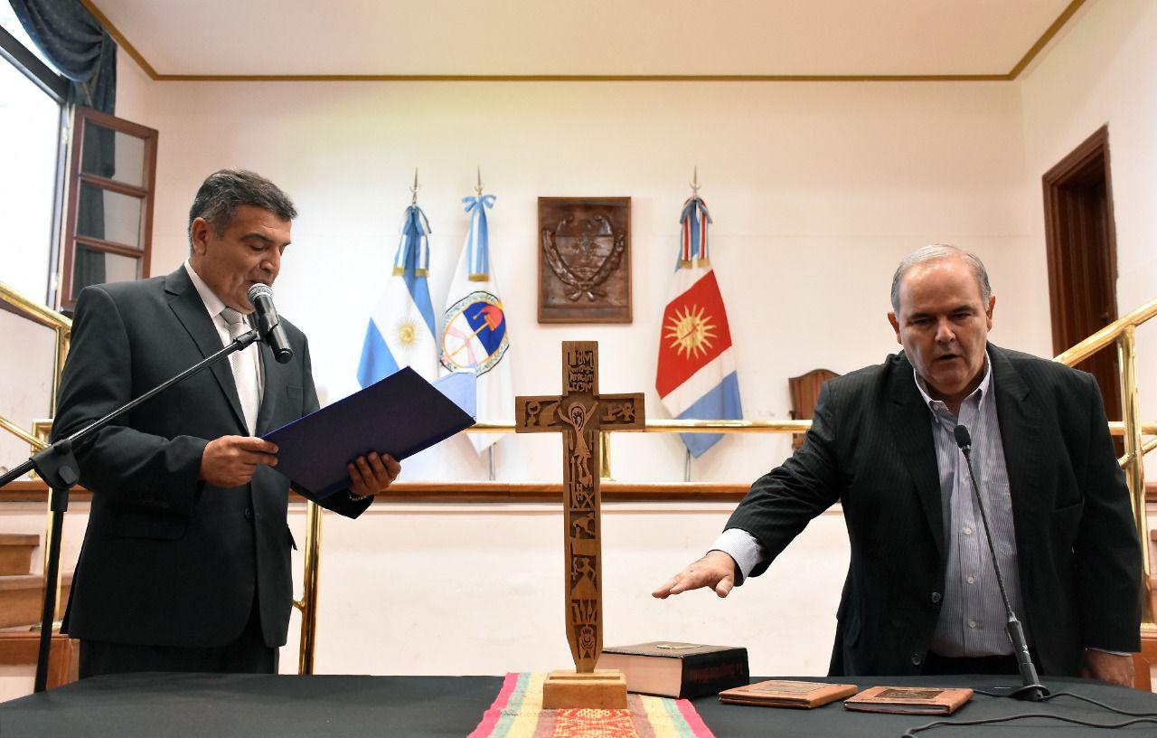 Toman juramento a funcionarios de Obras Puacuteblicas y de Agua