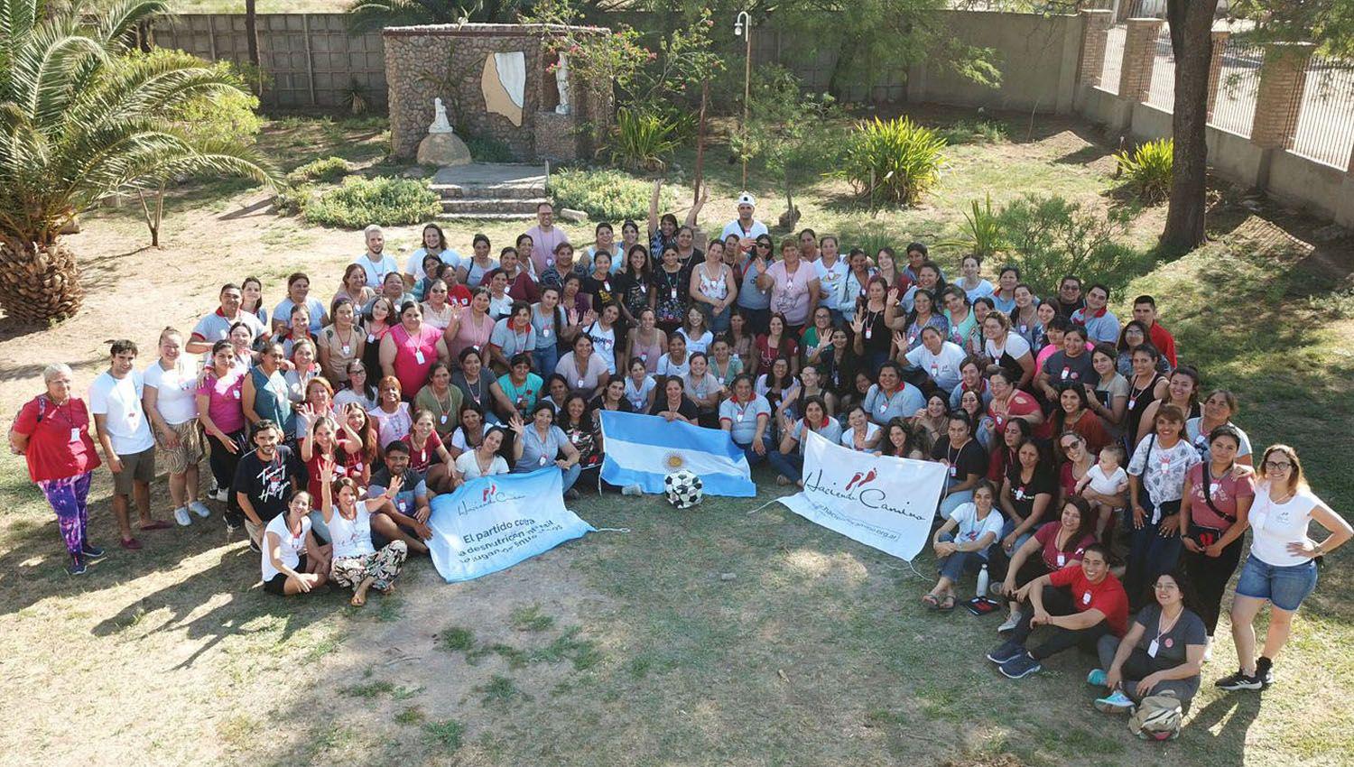 Haciendo Camino capacita a sus centros de Santiago y del Chaco