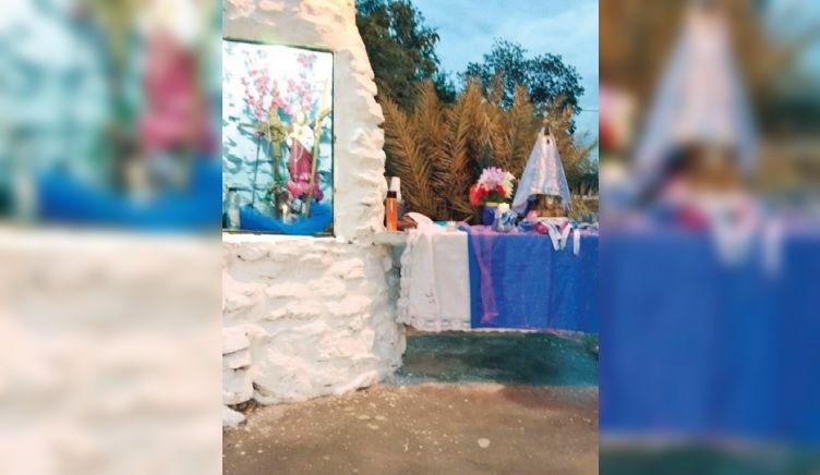 Honran a la Virgen del Valle en el barrio Juan D Peroacuten