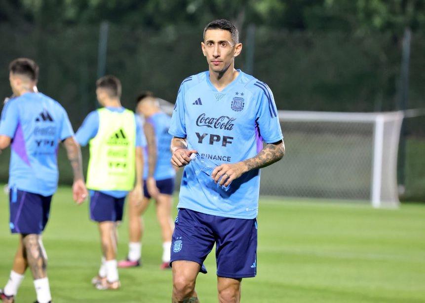 Nueva praacutectica de la Seleccioacuten Argentina que piensa en los cuartos de final- los ojos puestos sobre Di Mariacutea
