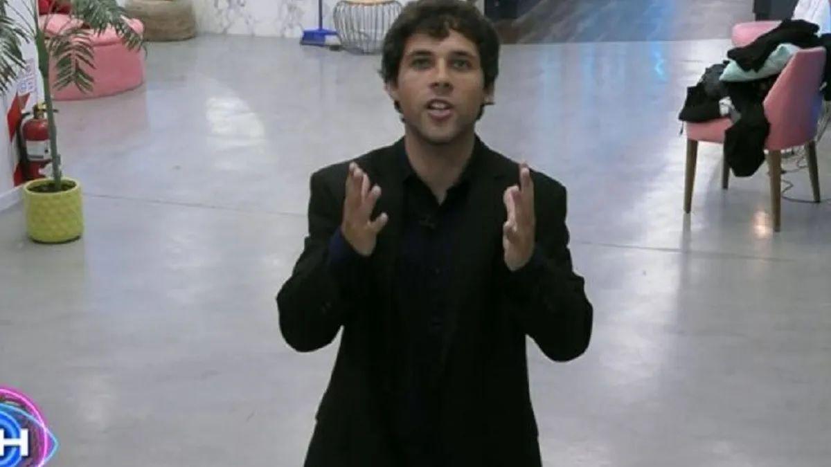 Escaacutendalo por las declaraciones de Agustiacuten de Gran Hermano- advierten sobre desproteccioacuten ante difusioacuten no consentida de fotos