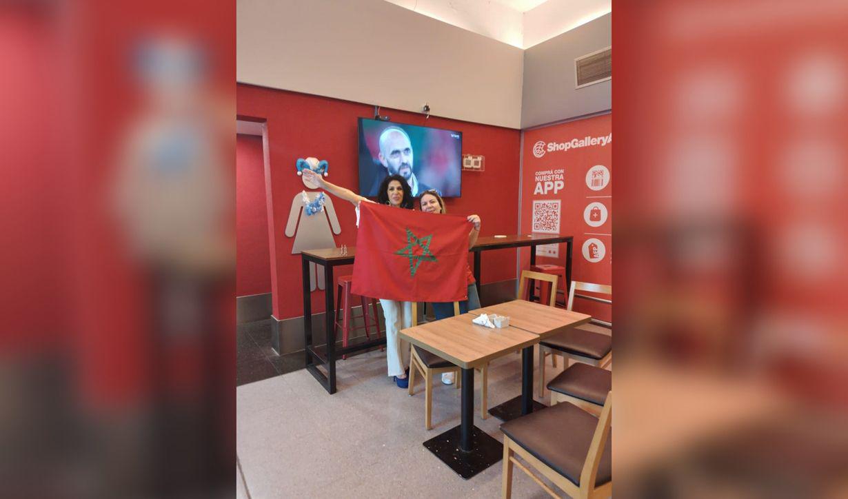 Diplomaacutetica de Marruecos celebroacute en Santiago el pase a semifinal de su paiacutes al vencer a Portugal