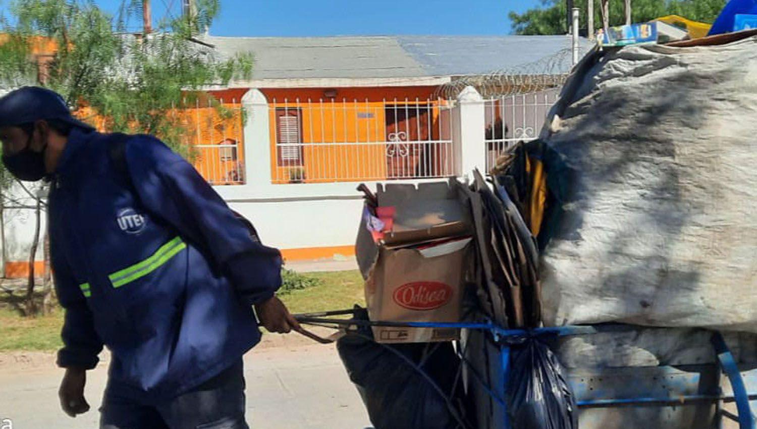 El programa de reciclaje Ruta Verde llega a los barrios santiaguentildeos