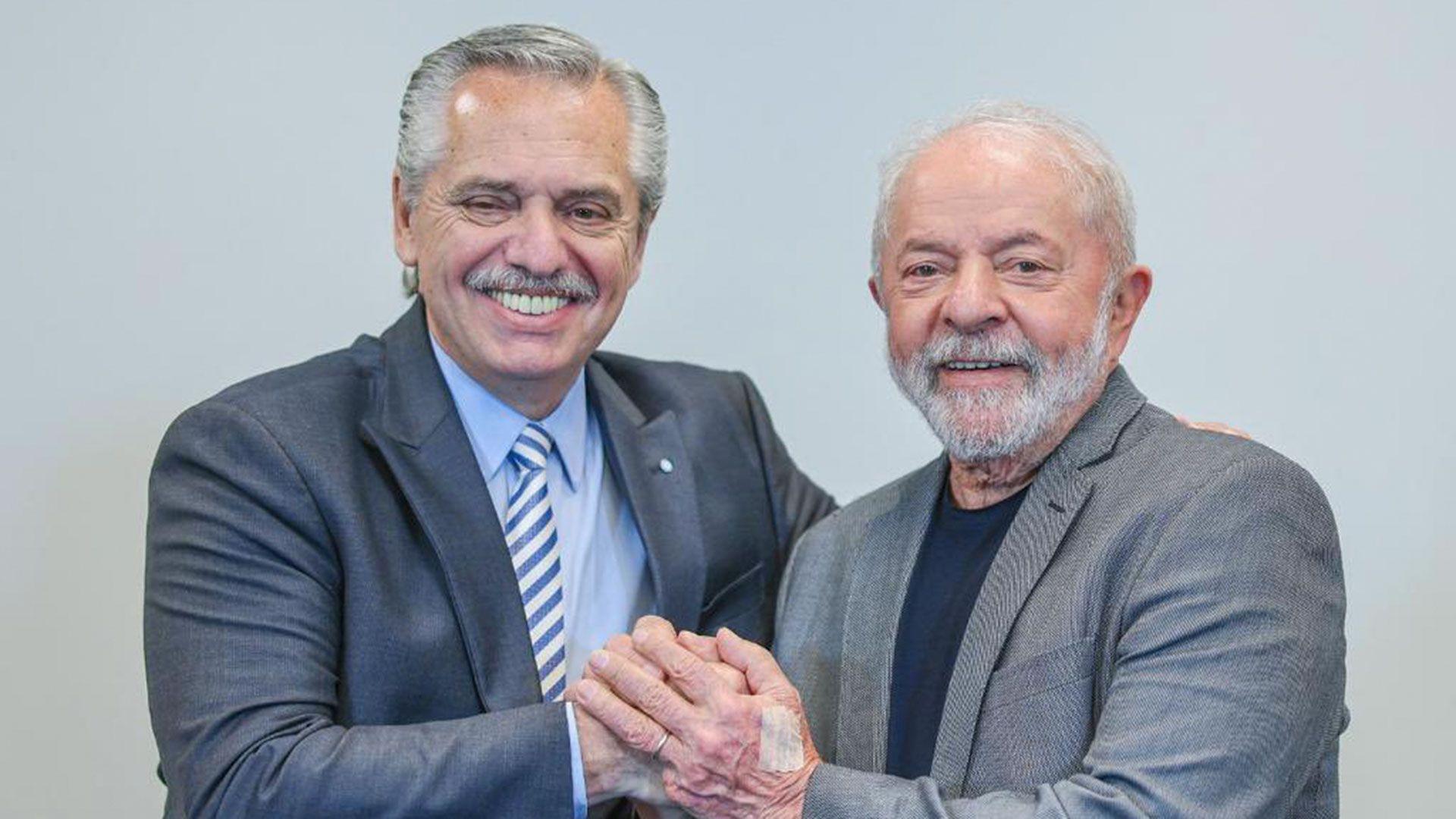 Alberto Fernaacutendez viaja a Brasil para la asuncioacuten de Lula y se abre una nueva etapa en la relacioacuten bilateral