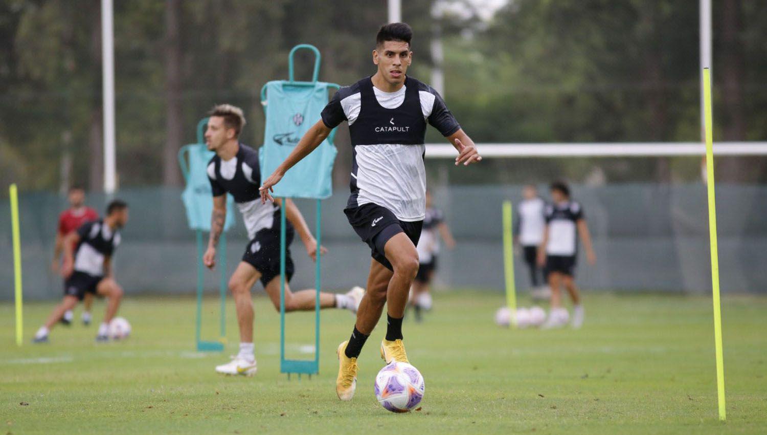 El Ferroviario confirmoacute ayer dos amistosos