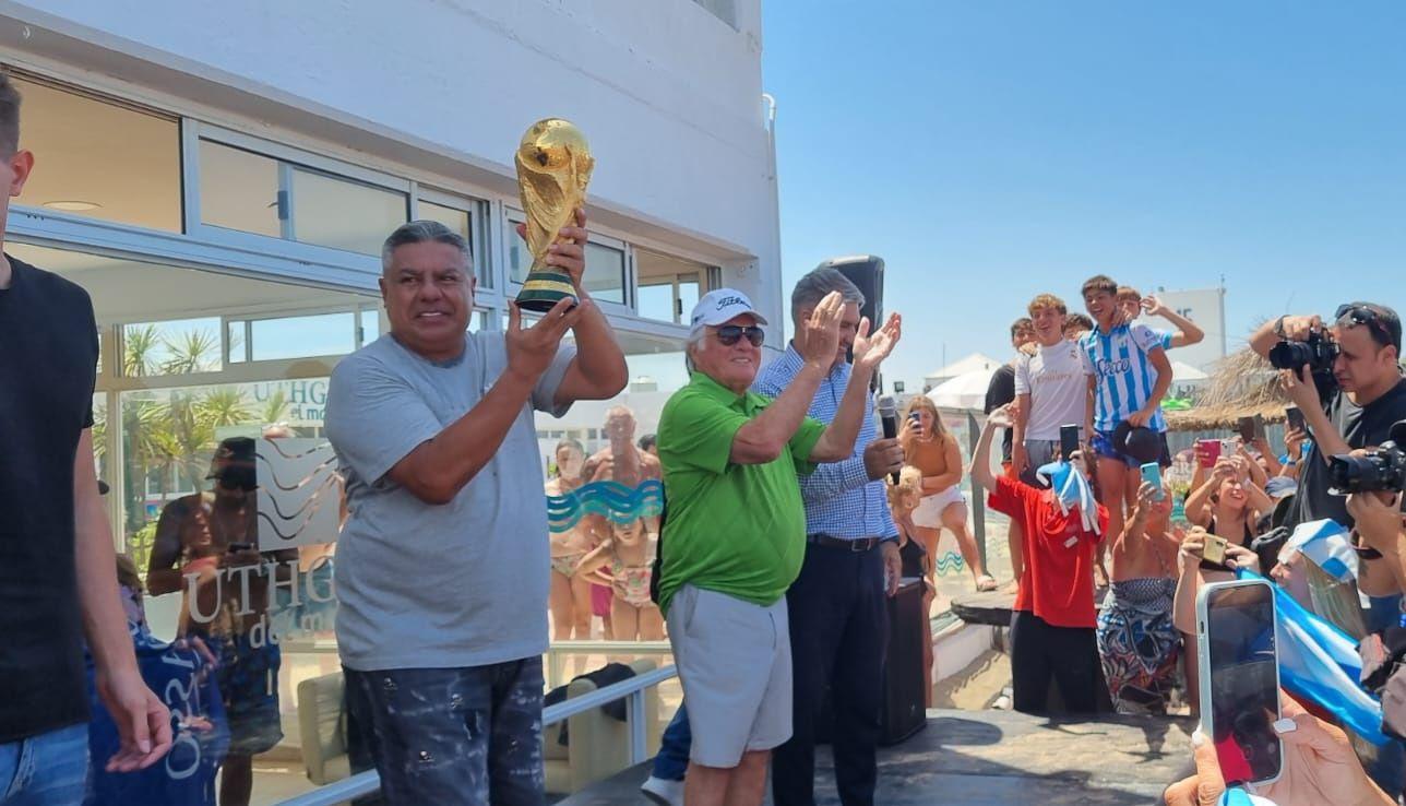 Chiqui Tapia espera a Scaloni para firmar y confirma que la Seleccioacuten jugaraacute dos amistosos