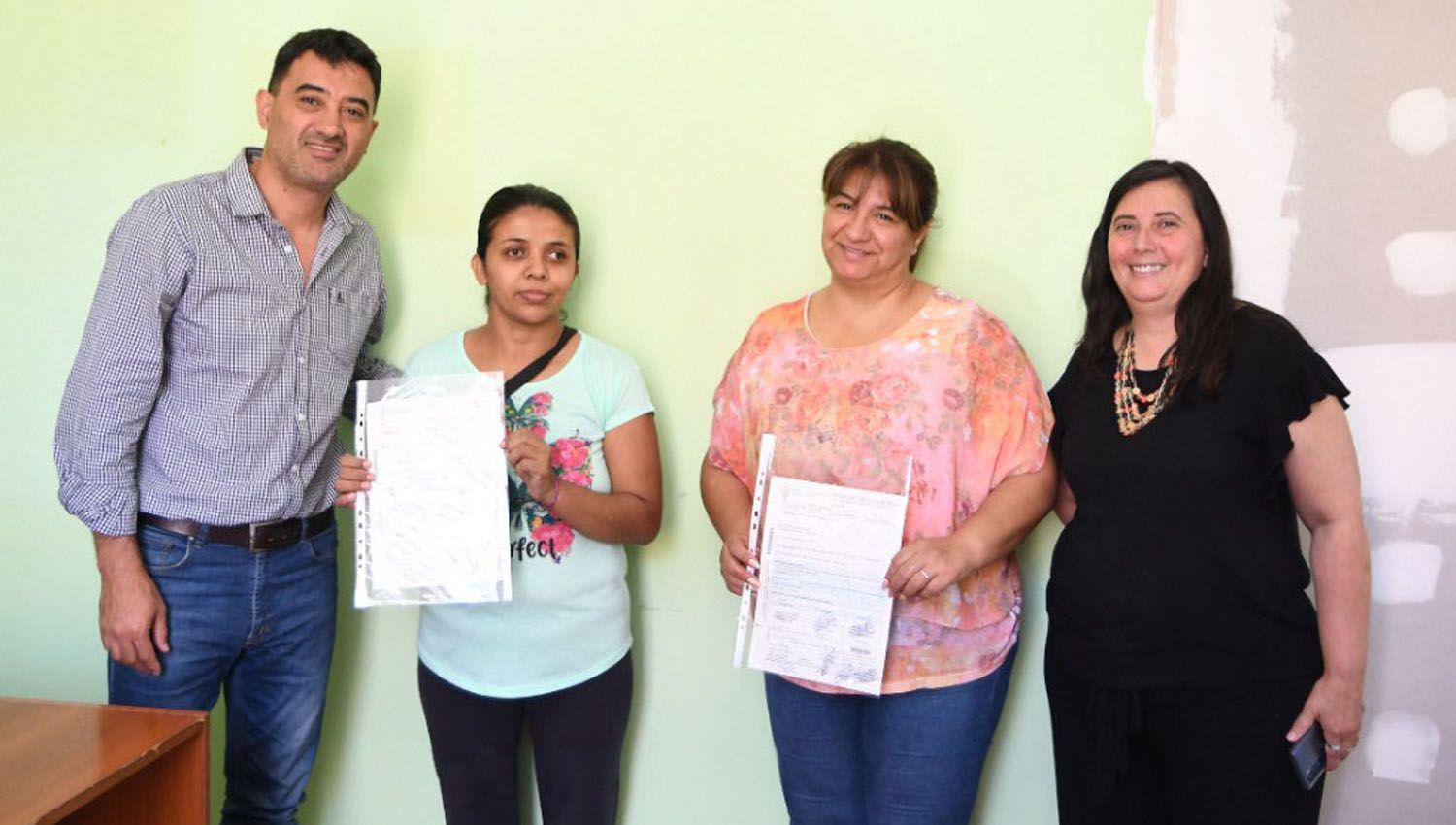 El municipio de Termas realizoacute la entrega de Certificados Uacutenicos de Discapacidad