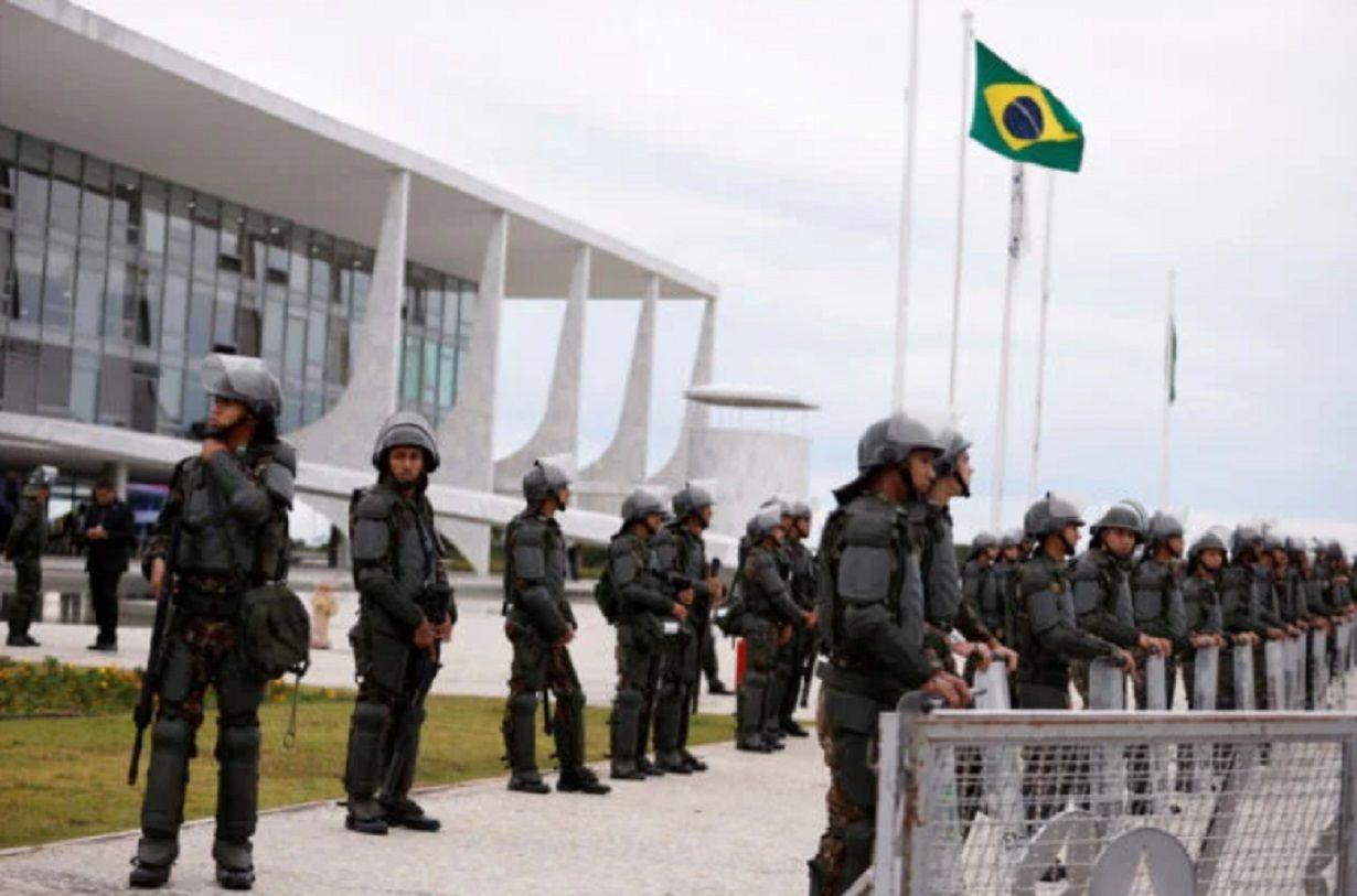 Lula da Silva removioacute a 40 soldados que custodiaban la residencia presidencial
