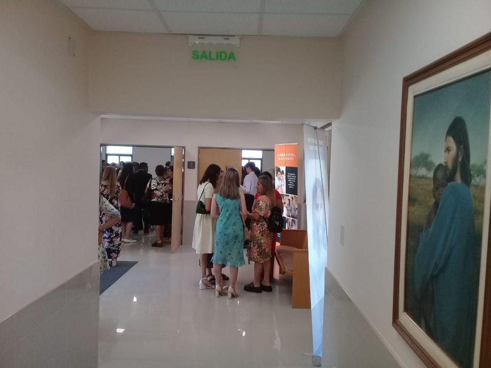 La Iglesia Mormona abre a la comunidad su renovada capilla