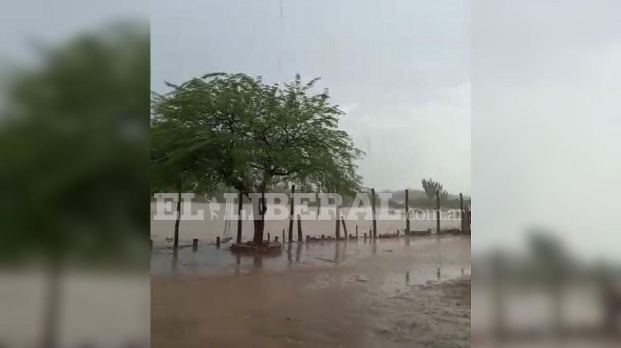 En algunas zonas del interior de Santiago ya llegoacute el cambio de tiempo