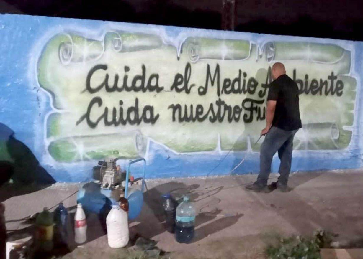 Se pintan en Loreto murales para la concientizacioacuten sobre el cuidado del medio ambiente