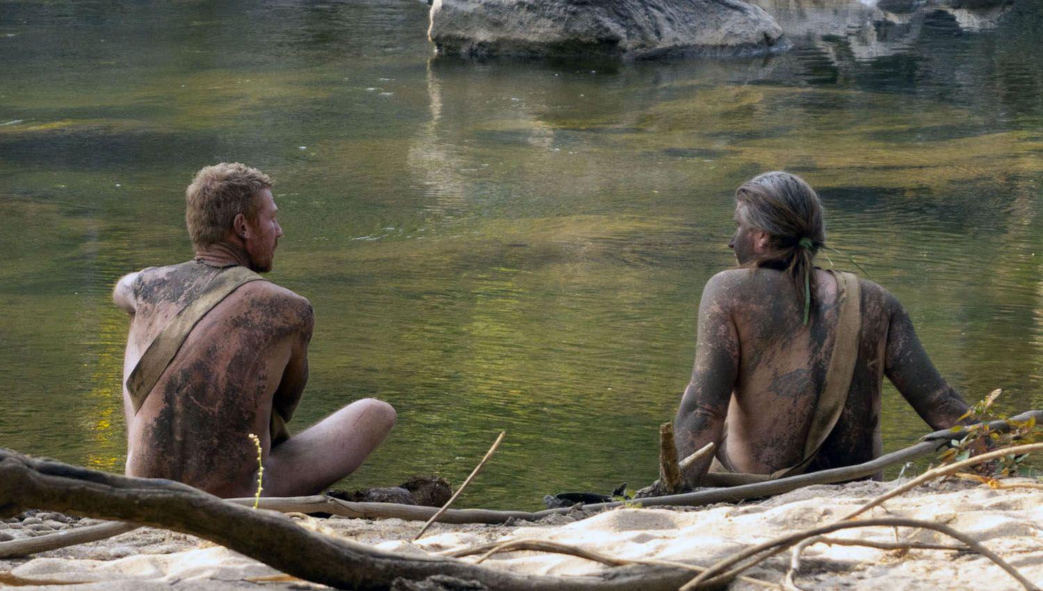 Deja tu ropa o regresa a casa- Supervivencia al desnudo