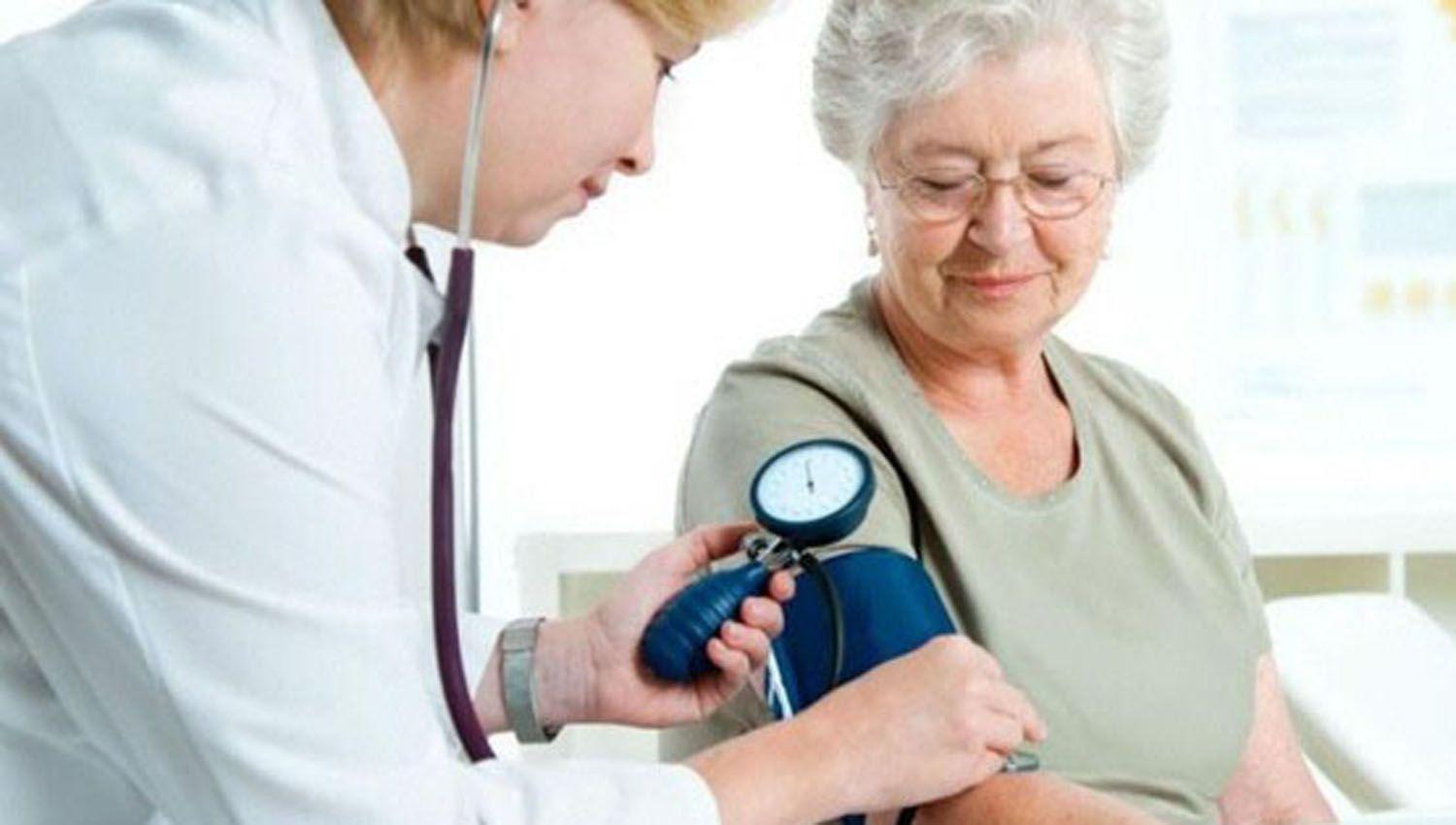 El Pami lanzoacute una campantildea de prevencioacuten y concientizacioacuten sobre la hipertensioacuten