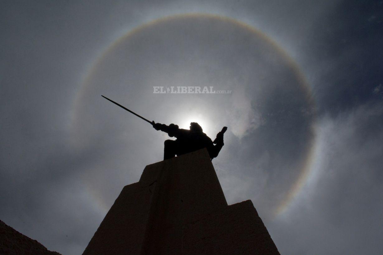 Espectaacuteculo en el cielo- un halo solar sorprendioacute a los santiaguentildeos