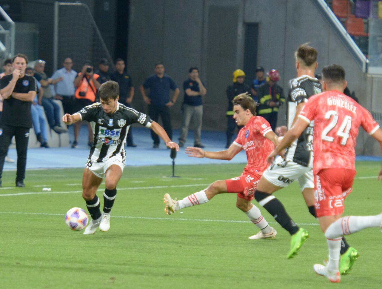 Asiacute quedoacute la tabla de posiciones tras el cierre de la fecha 5