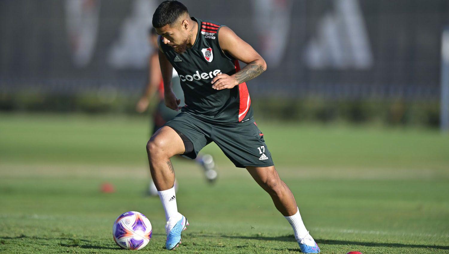 River Plate se recuperoacute vencioacute a Lanuacutes y se metioacute en los primeros puestos del campeonato