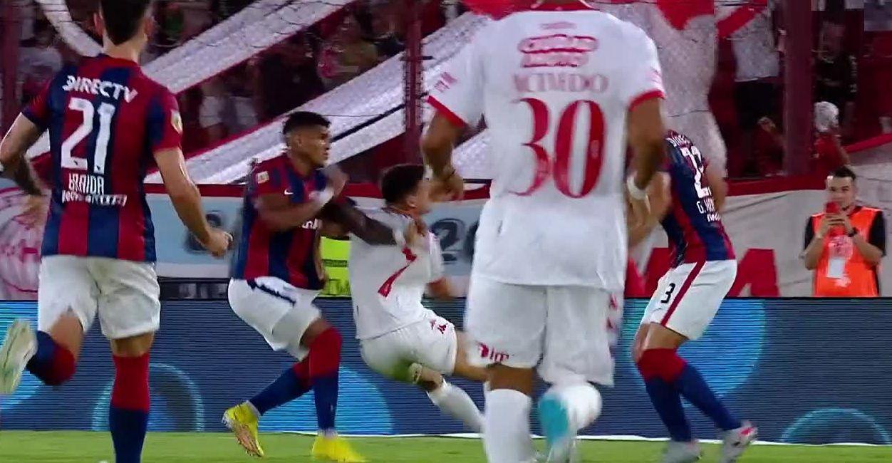 Huracaacuten y San Lorenzo empataron en medio de un claacutesico caliente y a los agarrones