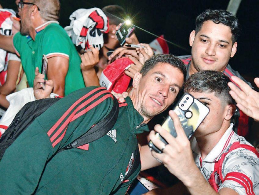 FOTOS Clamor popular del hincha santiaguentildeo del ldquoMillonariordquo