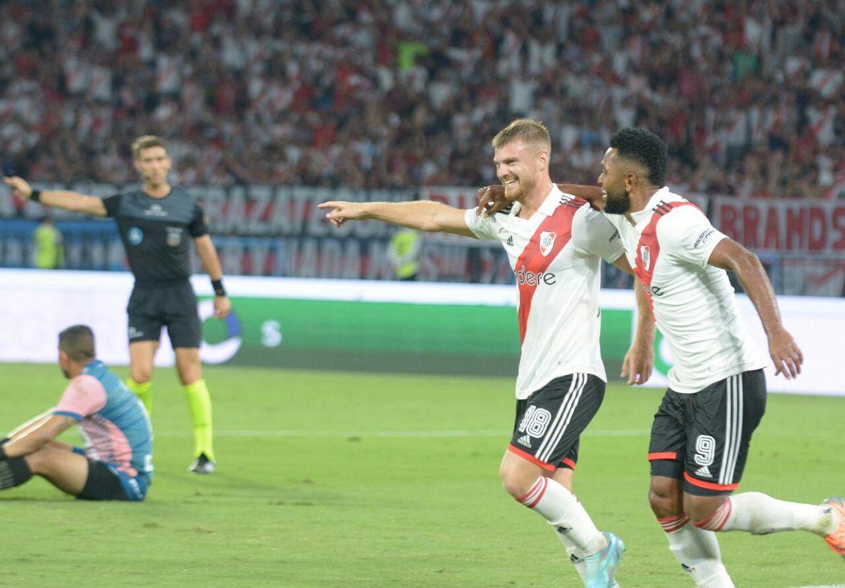 Show de goles- River fue superior y vencioacute a Racing de Coacuterdoba en Santiago del Estero
