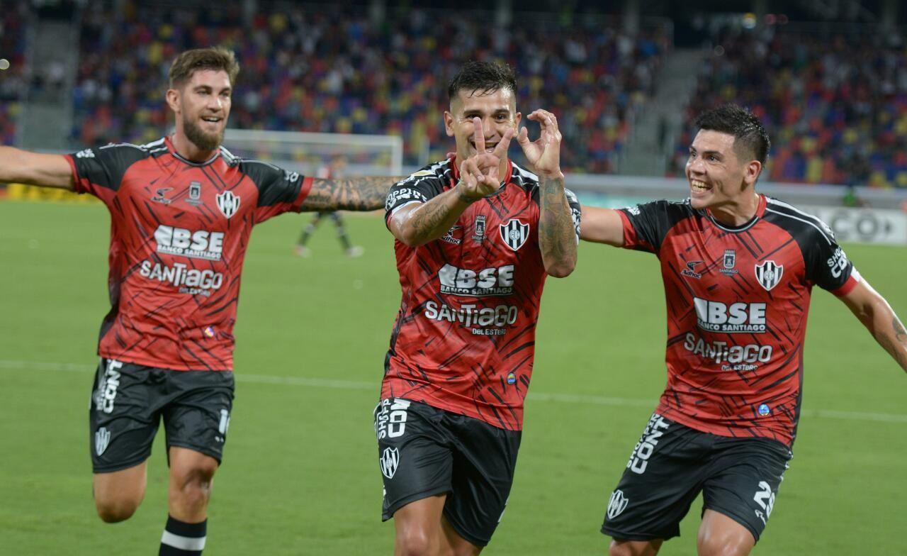 El Matador fue Central Coacuterdoba- triunfazo ante Tigre para volver a sontildear