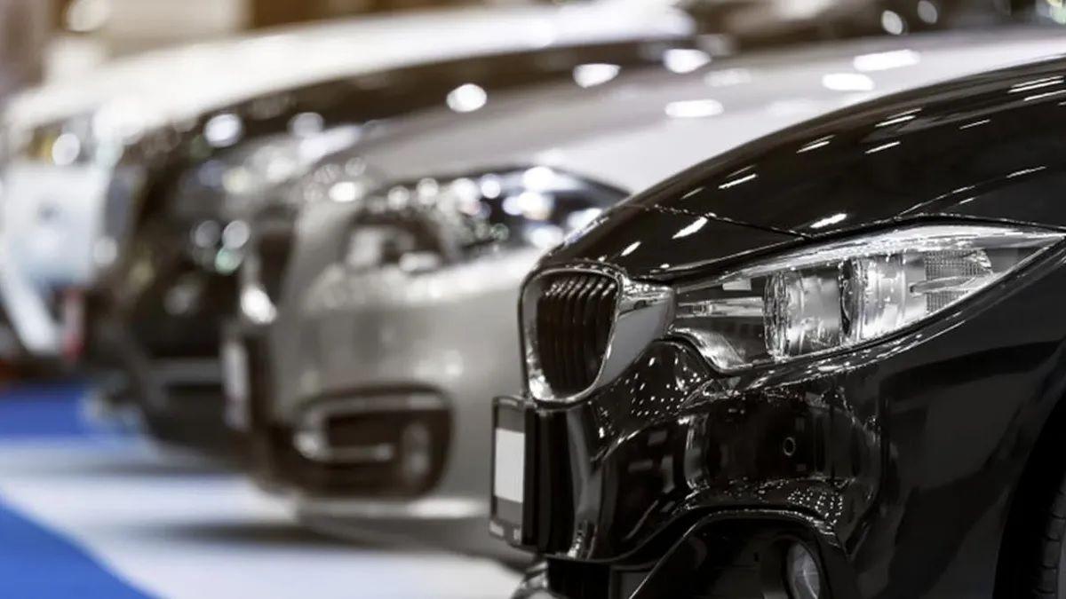 AFIP intimoacute a maacutes de 5000 monotributistas que tienen vehiacuteculos de alta gama sin declarar