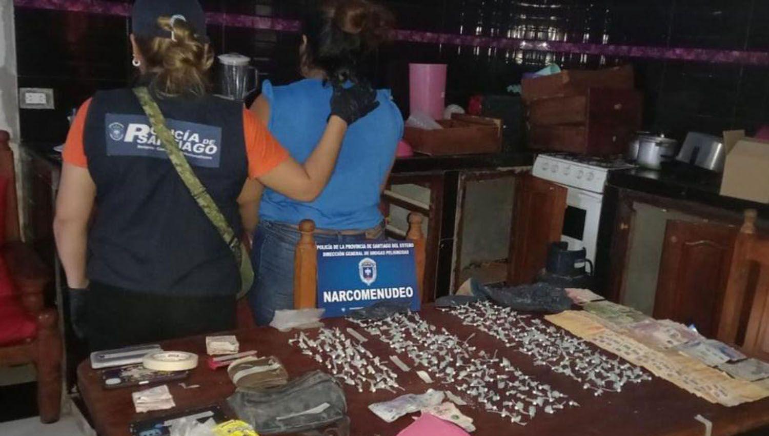Mujer vendiacutea cocaiacutena y teniacutea recaudado maacutes de 180000