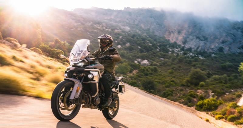 LLego la nueva CF Moto 800 para competir con la benelli 750