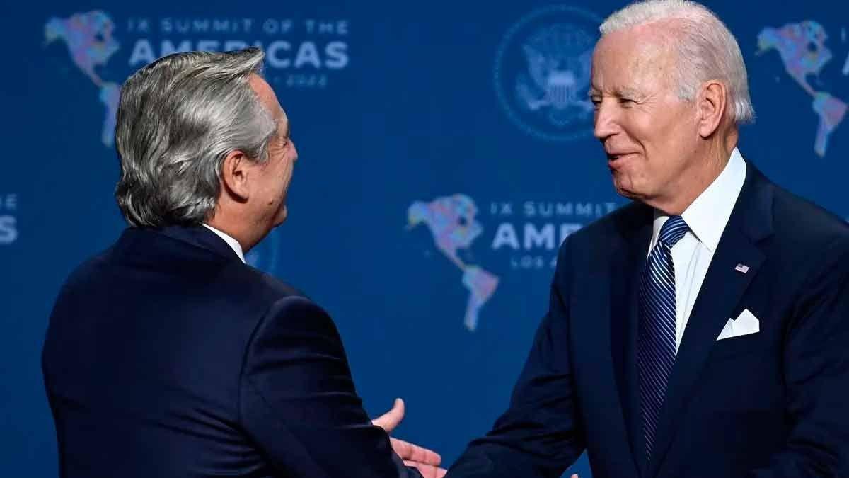 El Presidente arriboacute a Estados Unidos para reunirse con Biden