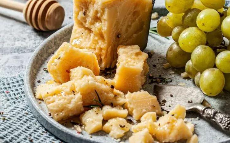 Diacutea Mundial del Queso- versatilidad y nutricioacuten de un producto infaltable en el hogar de los argentinos