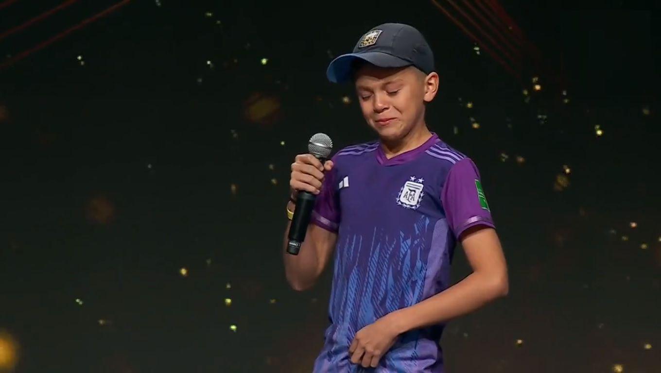 VIDEO  Joseacute el hincha saltentildeo que emocionoacute a todos durante el mundial dijo presente en el homenaje a la Seleccioacuten