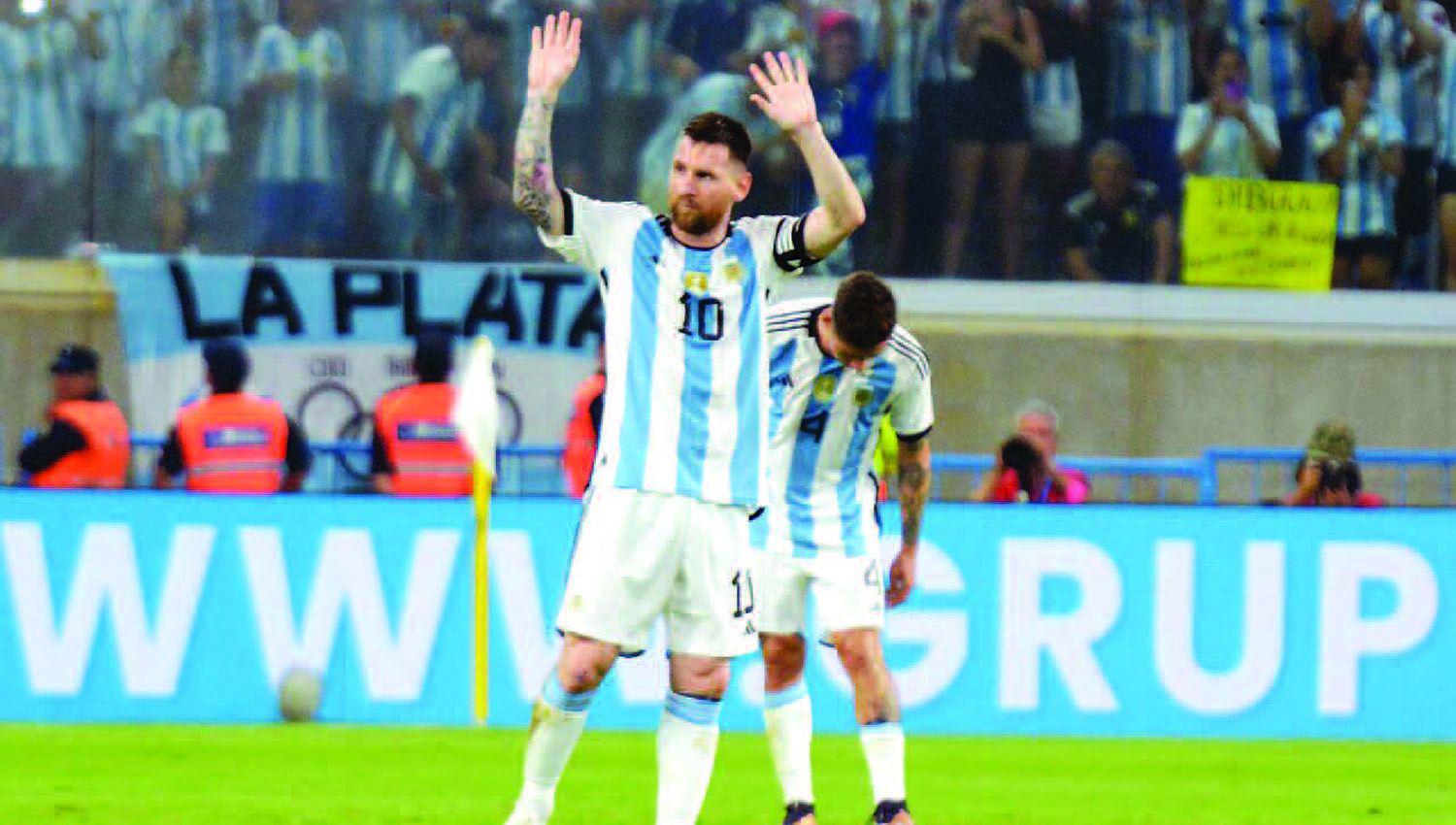 Messi rompioacute la barrera de los 100 goles en la Seleccioacuten y marcoacute un nuevo hito