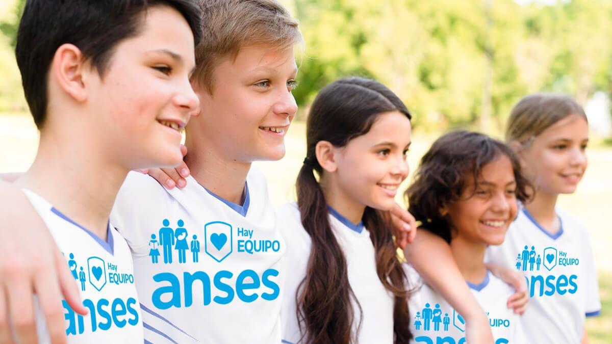 Paso a paso- asiacute se inscribe al nuevo plan de AUH Anses para chicos de 5 a 17 antildeos