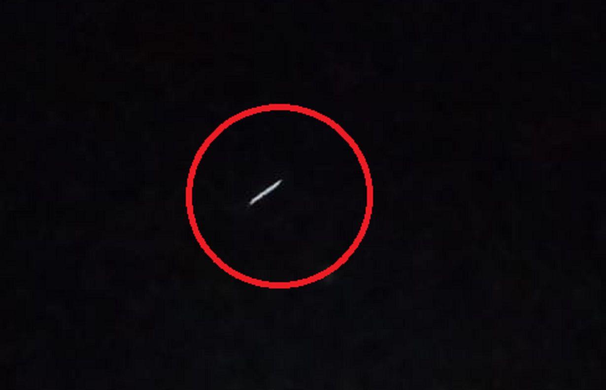 VIDEO Captan una extrantildea luz en el cielo del interior de Santiago del Estero