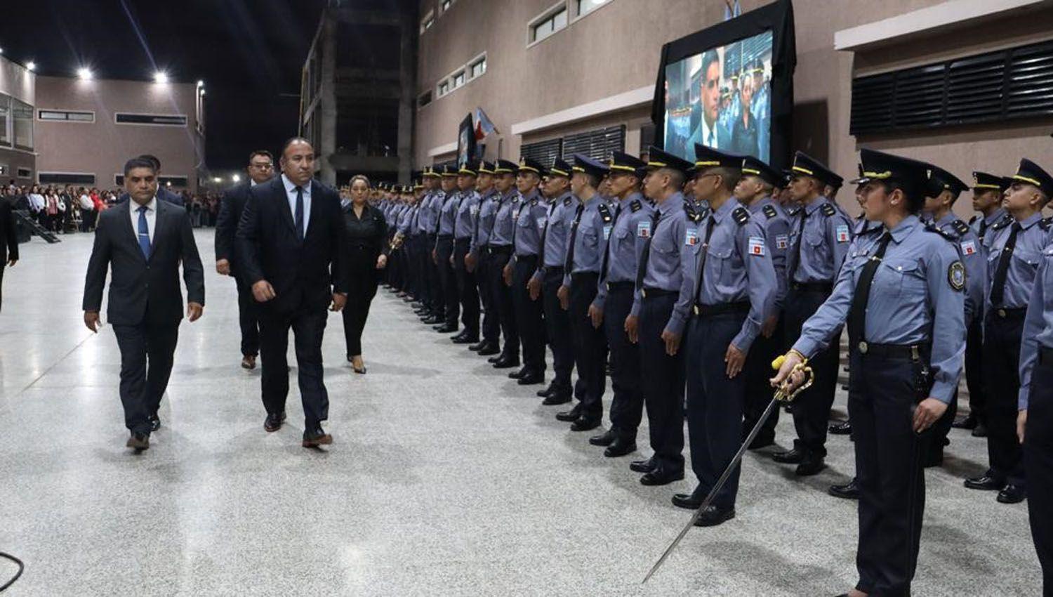 La Escuela de Cadetes Coronel Lorenzo Lugones dio inicio al ciclo lectivo y celebroacute ascensos