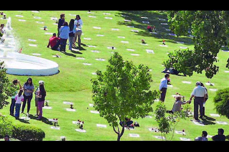 El cementerio Parque de la Paz abriraacute sus puertas hoy de 8 a 18