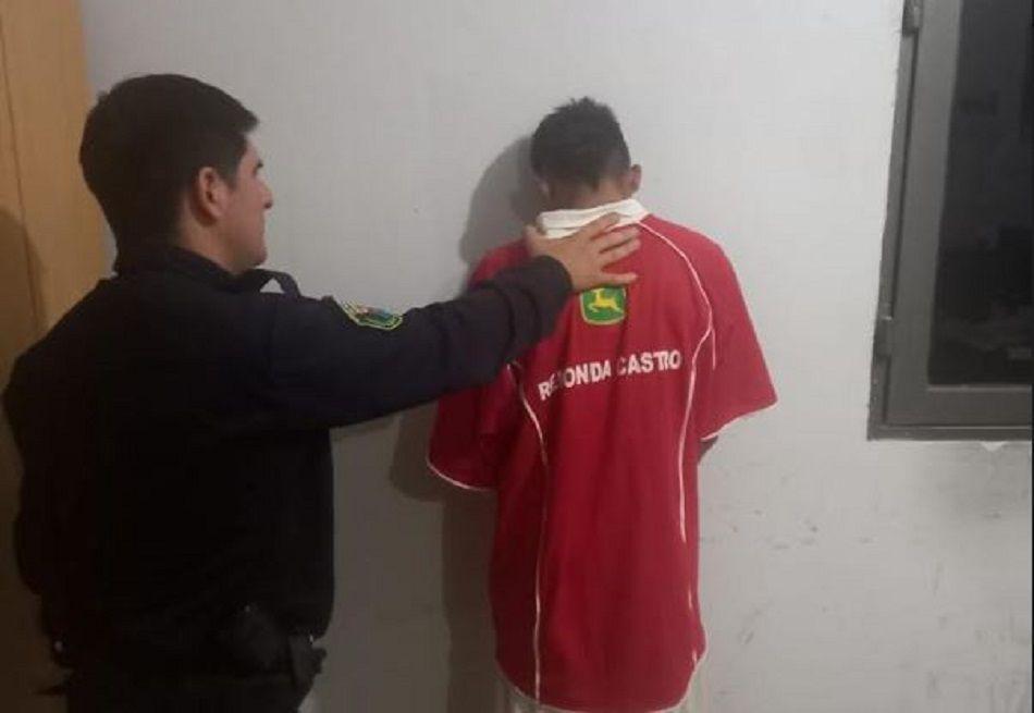 Capturan a un hombre que ingresoacute a una vivienda y le roboacute toda la ropa de la soga a su vecina