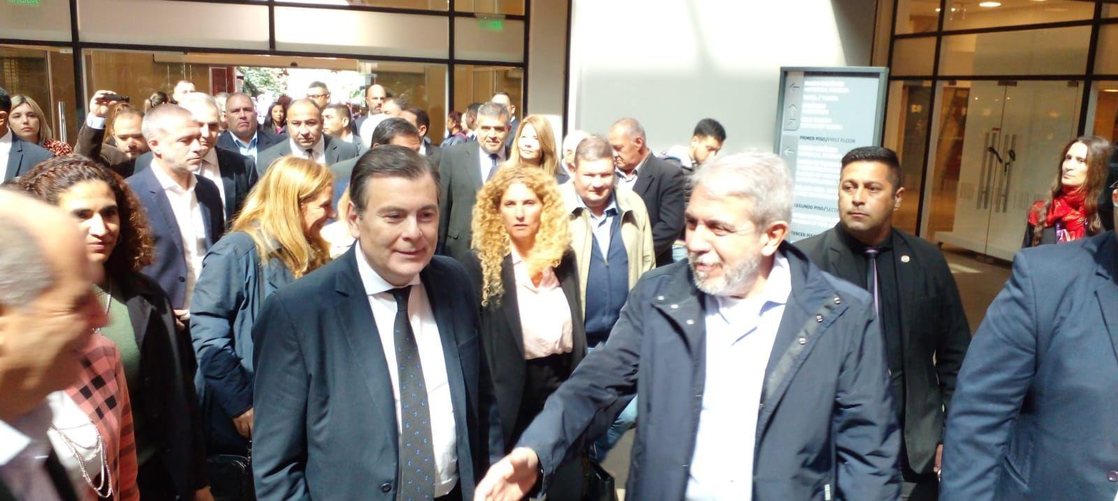 Aniacutebal Fernaacutendez en el CCB- ldquoSe ve a Santiago cada vez maacutes lindardquo